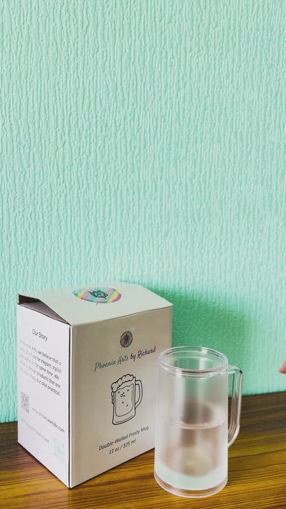 A video of Phoenix Arts' freezer mug. It indicates how to use the mug to enjoy icy-cold drinks.
